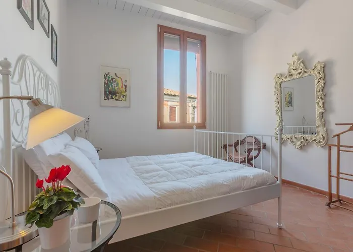 Dimora Tipica Ferrarese * Ferrara